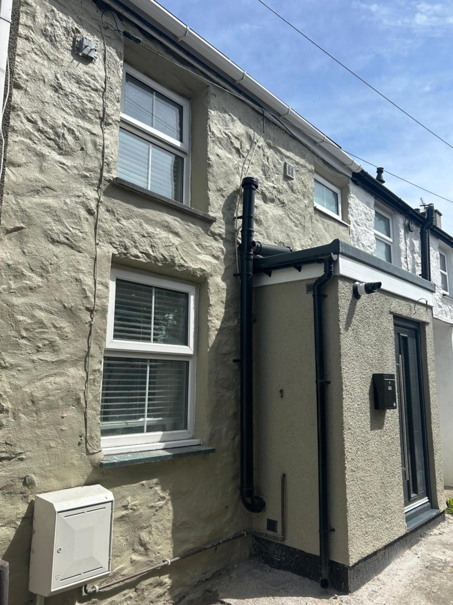 Cosy Modern Miners Cottage Llanllechid 外观 照片