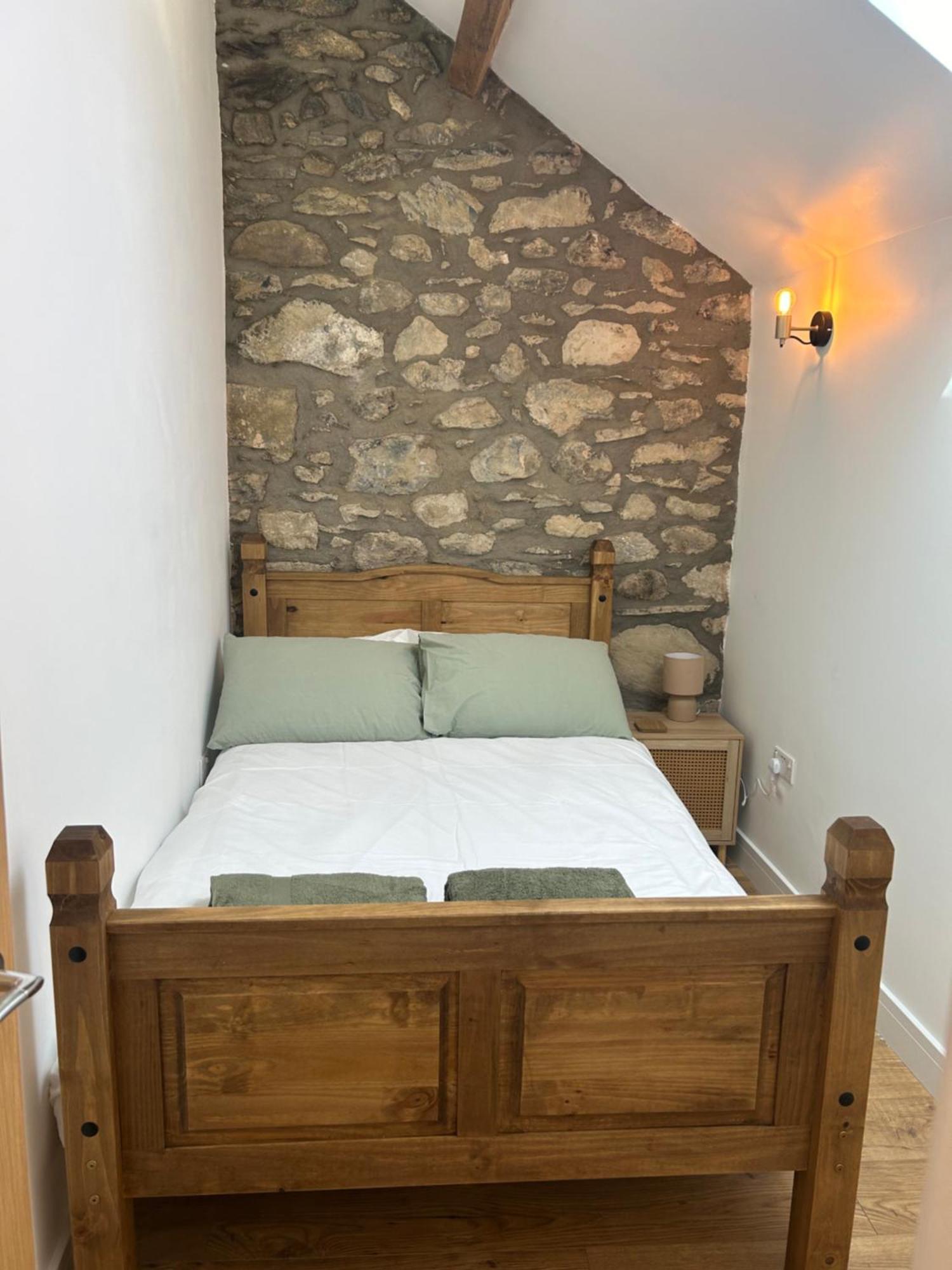Cosy Modern Miners Cottage Llanllechid 外观 照片