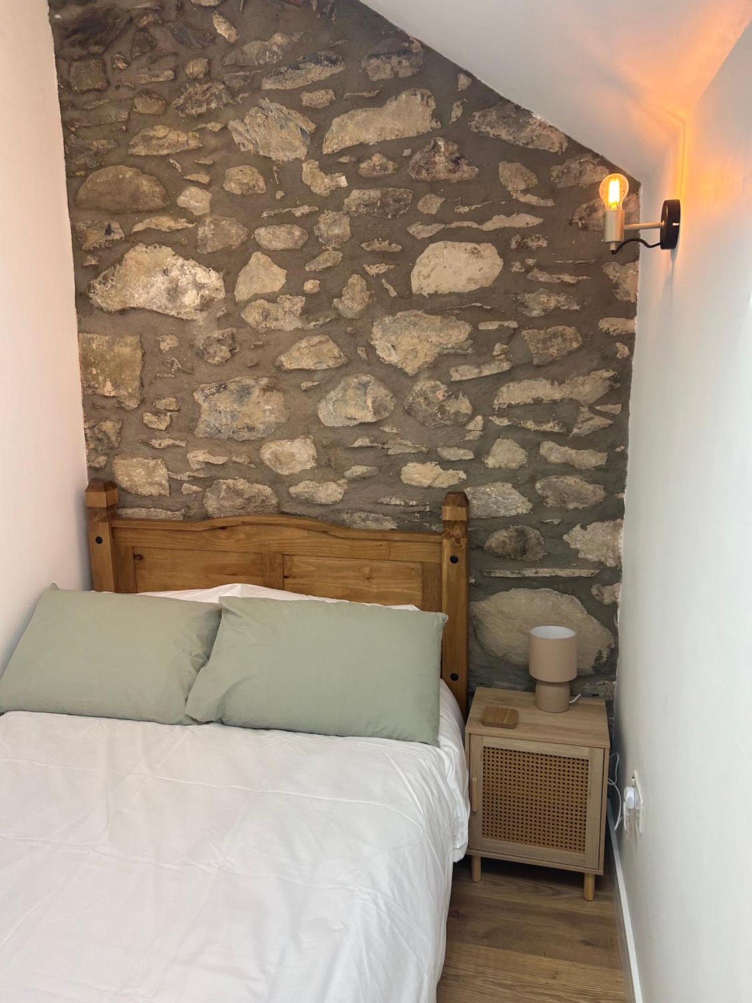 Cosy Modern Miners Cottage Llanllechid 外观 照片